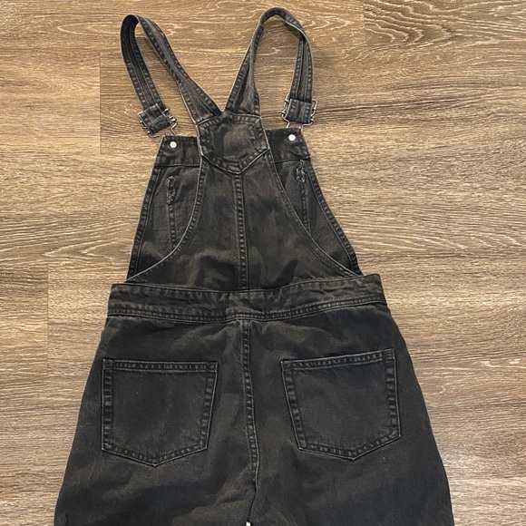 ASOS DESIGN denim overall in washed black SIZE 4 - Picture 9 of 15